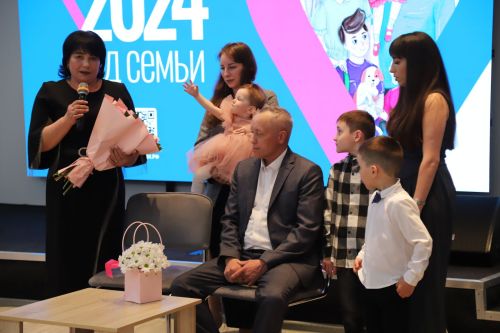 Бөтенроссия гаилә учагы актанышлыларга тапшырылды (+фоторепортаж)