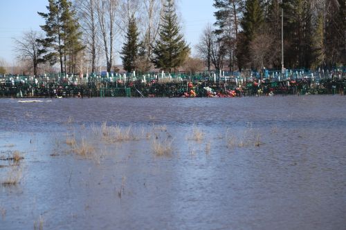 Сулар ага ташып, актарылып ... (+фоторепортаж)