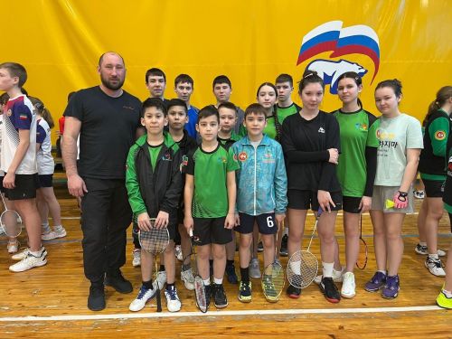 Бадминтончылар командасы призлы урынга лаек булды