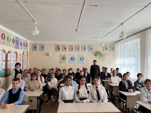 Мәктәпләрдә  имам- мөхтәсиб белән очрашулар үтте