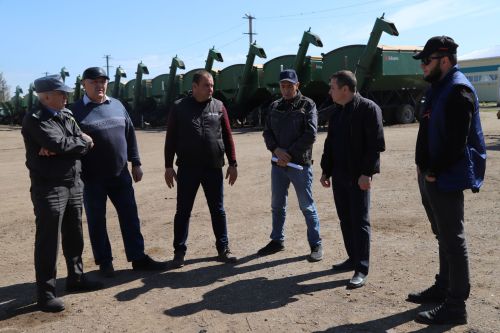 Авыл хуҗалыгы формированиеләрендә техника әзерлеге тикшерелде