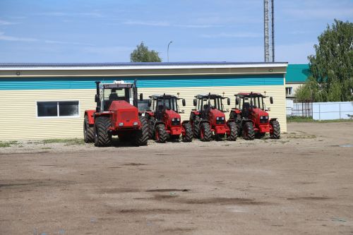 Авыл хуҗалыгы формированиеләрендә техника әзерлеге тикшерелде