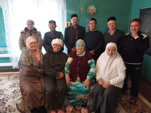 Атласым – аяк баскан җирем