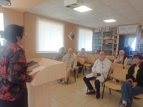 Үзәк китапханәдә табиб белән очраштылар