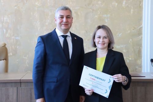 Җиңү бәйрәмендә актив катнашкан оешма-предприятиеләр бүләкләнде