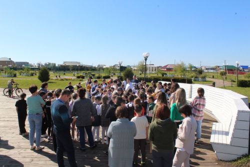 Балалар белән эвакуация үткәрелгән