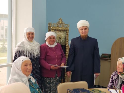 Мөслимнең «Җәмигъ» мәчетендә абыстайлар җыены узды
