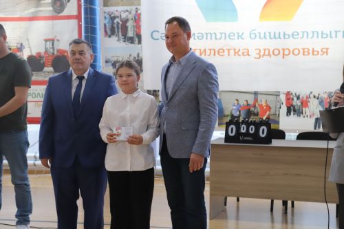 Хатын-кызлар арасында волейбол ярышлары бара