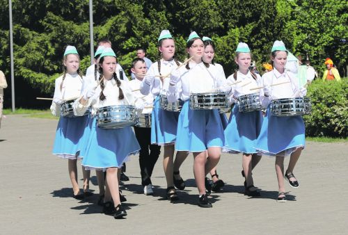 Өстәмә белем – киләчәккә инвестиция (фоторепортаж)