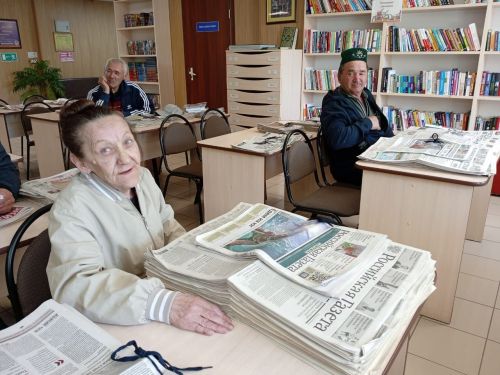Китапханәдә күңелле очрашу