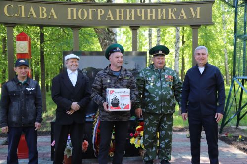 Бүген – Чик сакчылары көне