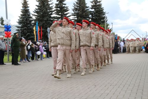 Мөслим урамнары буйлап демонстрантлар колоннасы үтте (+фоторепортаж)