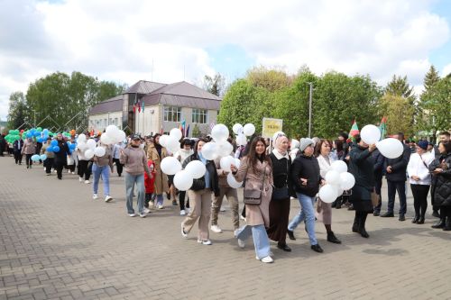 Мөслим урамнары буйлап демонстрантлар колоннасы үтте (+фоторепортаж)