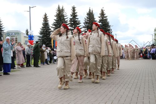 Мөслим урамнары буйлап демонстрантлар колоннасы үтте (+фоторепортаж)