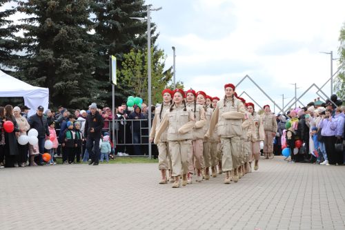 Мөслим урамнары буйлап демонстрантлар колоннасы үтте (+фоторепортаж)