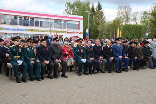 Мөслим урамнары буйлап демонстрантлар колоннасы үтте (+фоторепортаж)