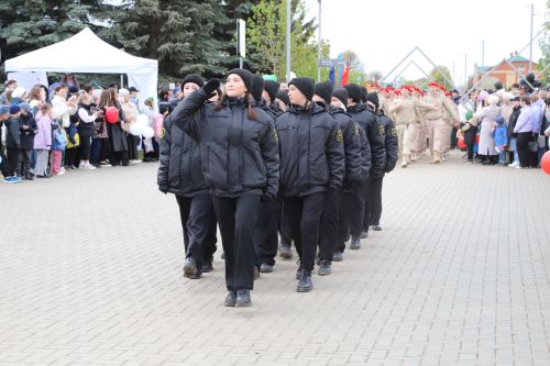 Мөслим урамнары буйлап демонстрантлар колоннасы үтте (+фоторепортаж)