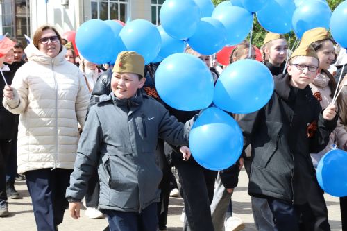 Мөслим урамнары буйлап демонстрантлар колоннасы үтте (+фоторепортаж)