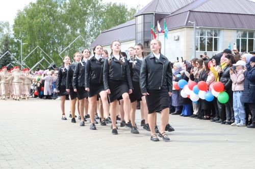 Мөслим урамнары буйлап демонстрантлар колоннасы үтте (+фоторепортаж)
