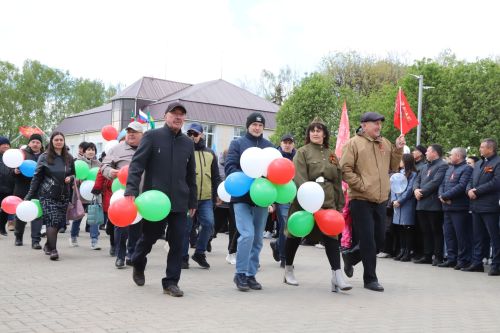 Мөслим урамнары буйлап демонстрантлар колоннасы үтте (+фоторепортаж)