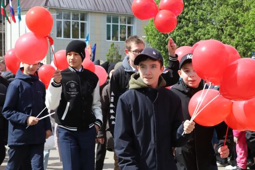 Мөслим урамнары буйлап демонстрантлар колоннасы үтте (+фоторепортаж)