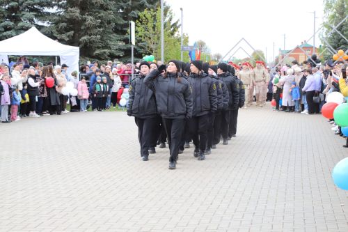 Мөслим урамнары буйлап демонстрантлар колоннасы үтте (+фоторепортаж)