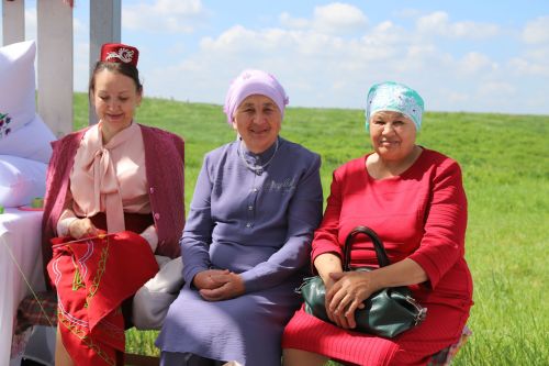 Мөслимдә район Сабантуе узды (фоторепортаж)