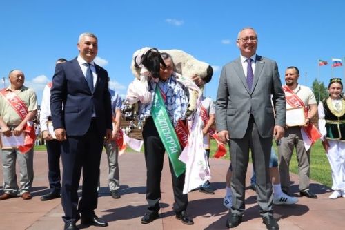 Мөслим районы кыр батырлары