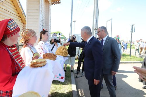 Мөслимдә район Сабантуе узды (фоторепортаж)