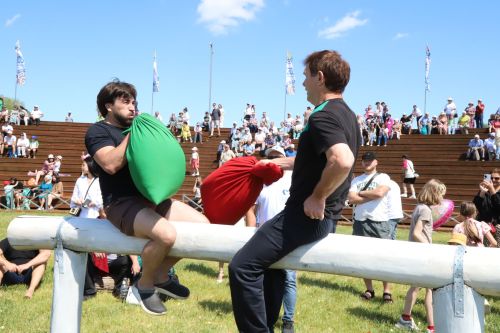 Мөслимдә район Сабантуе узды (фоторепортаж)