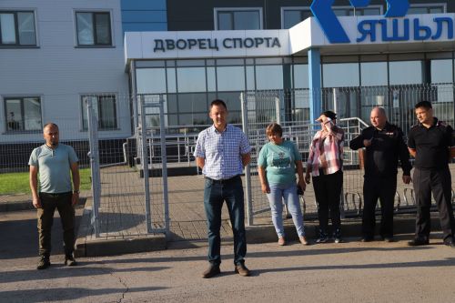 Бүген Мөслим районыннан җиде егет Россия Кораллы көчләренә контракт нигезендә хезмәт итәргә алынды