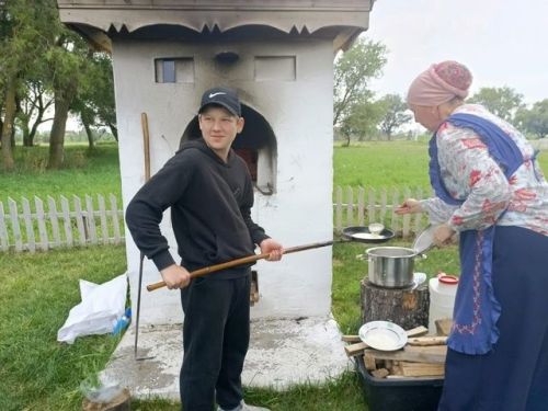 «Серле тәбикмәк»не Г. Тукай исемендәге мәктәп укучылары да пешереп карады