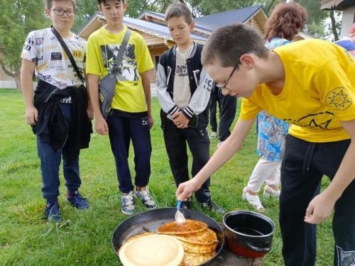 «Серле тәбикмәк»не Г. Тукай исемендәге мәктәп укучылары да пешереп карады