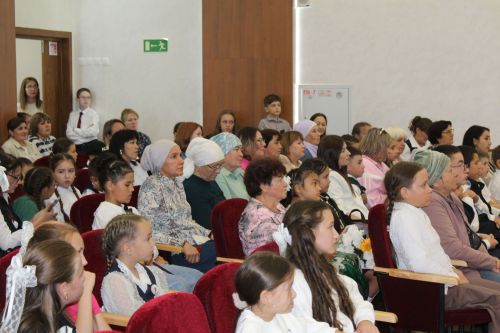 Мөслим сәнгать мәктәбендә Белем көненә багышланган тантана узды