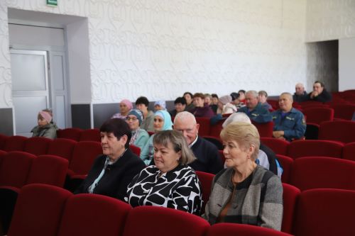 Халык битараф түгел