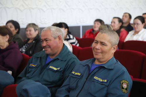 Халык битараф түгел