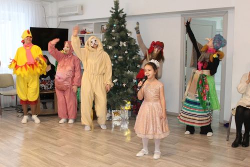 Кичә Мөслим картлар һәм инвалидлар интернат-йортында өлкәннәр һәм инвалидлар өчен «Иске Яңа ел безгә кунакка ашыга!» дигән чара үтте