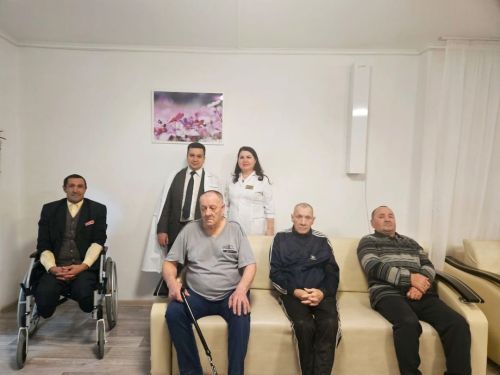 Мөслим картлар һәм инвалидлар интернат-йортына табиб килде
