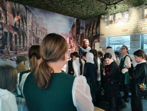 Тукай мәктәбе укучылары өчен «Батырлар йорты» залында «Тынычлык дәресе» үтте