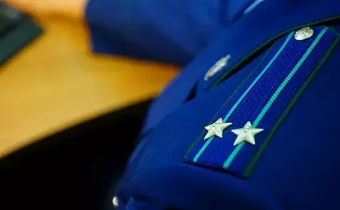 Прокурор ачыклык кертә