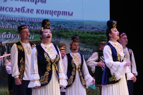 Район мәдәният йортында «Мөслим тугайлары» фольклор ансамбленең концерты узды