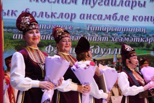 Район мәдәният йортында «Мөслим тугайлары» фольклор ансамбленең концерты узды