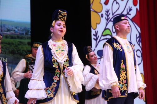 Район мәдәният йортында «Мөслим тугайлары» фольклор ансамбленең концерты узды