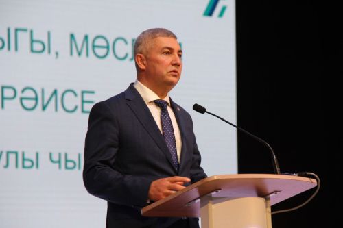 «Гаилә һәм мәктәп: хезмәттәшлек тәҗрибәсе һәм перспективасы» исеме астында җыелыш үтте