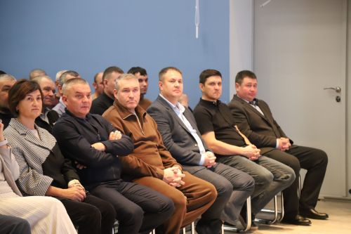 “Мизгел” яшьләр үзәгендә актив әтиләр катнашында очрашу үтте