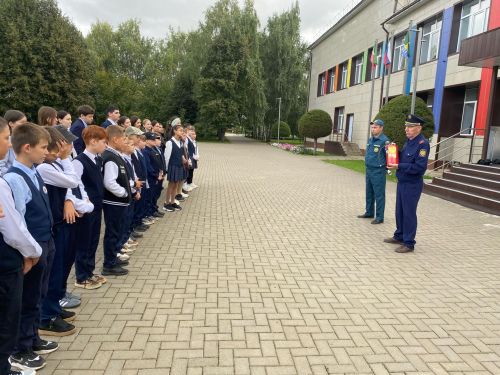 Мөслим лицеенда Көзге бал узды