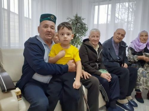 “Кояшкай” балалар бакчасында тәрбияләнүче балалар кунакка бардылар