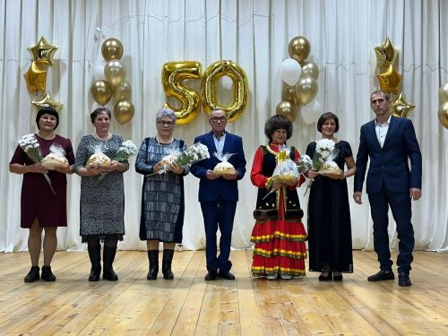Без мәңгегә җиргә килмәгәнбез,  Безнең гомер – үзе бер вакыт