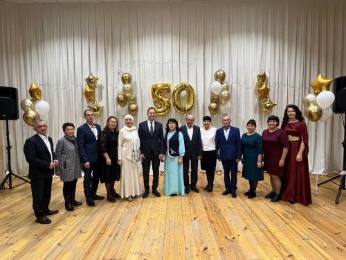 Без мәңгегә җиргә килмәгәнбез,  Безнең гомер – үзе бер вакыт