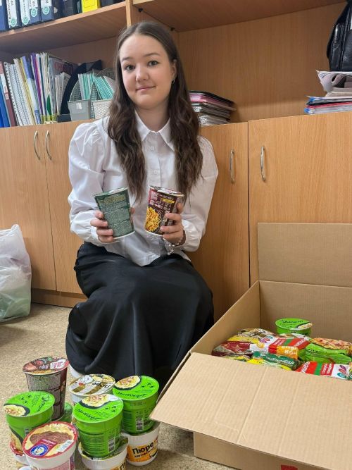 Мәктәп укучылары махсус хәрби операциядәге егетләргә ярдәм җыюда актив катнашты